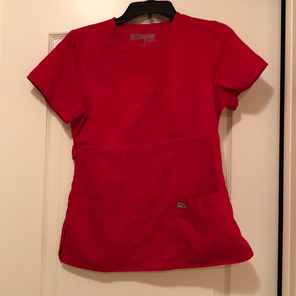 Greys anatomy red scrub top size S